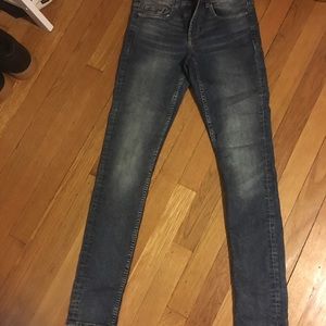 skinny jeans never worn.